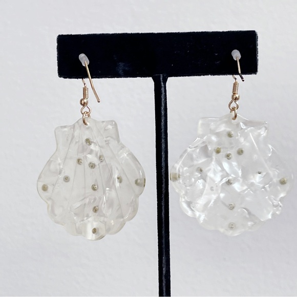 White Faux Shell CZ Dangle Earrings NWOT - Picture 8 of 11